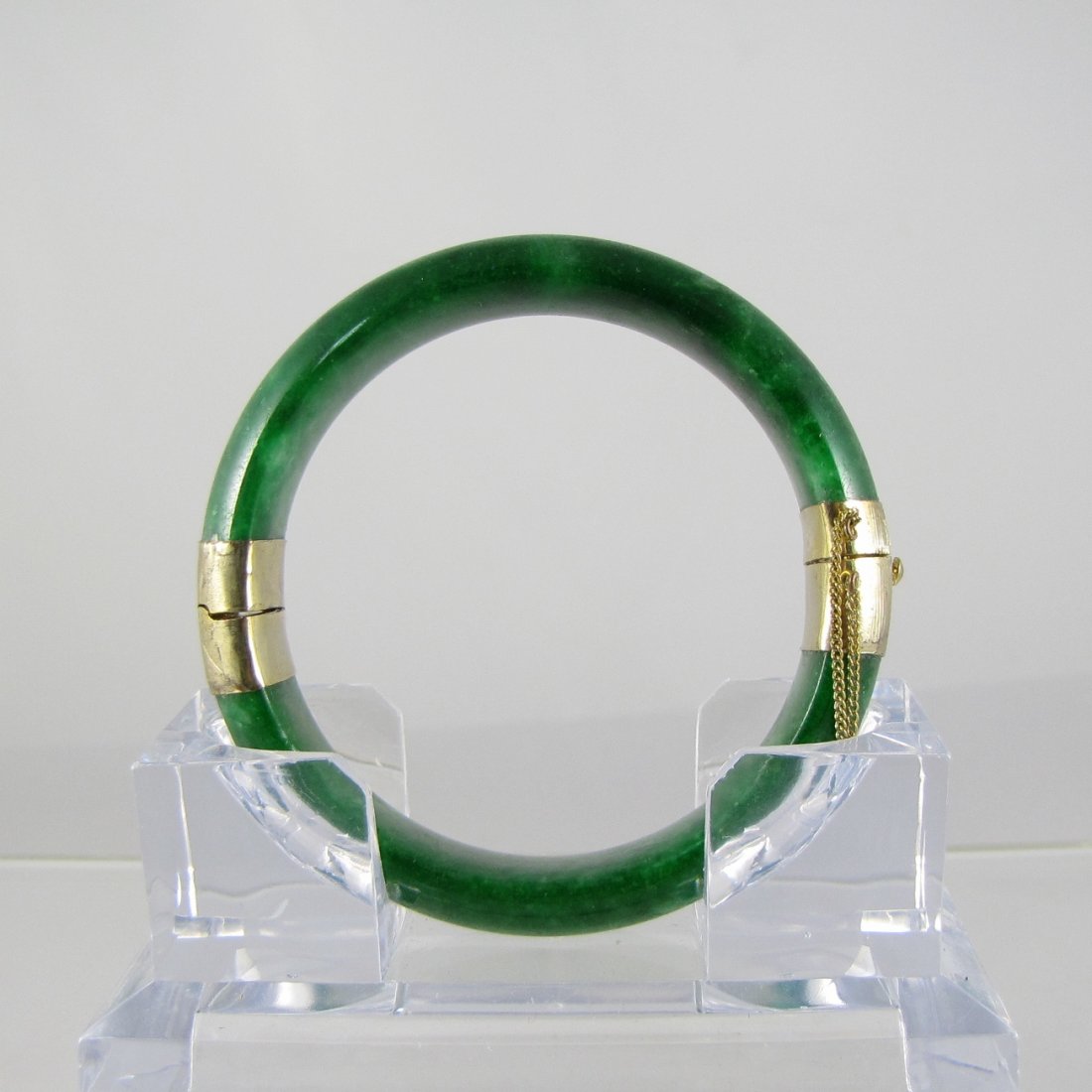 Chinese Qing Dynasty Jadeite Bangle (1 of 2)