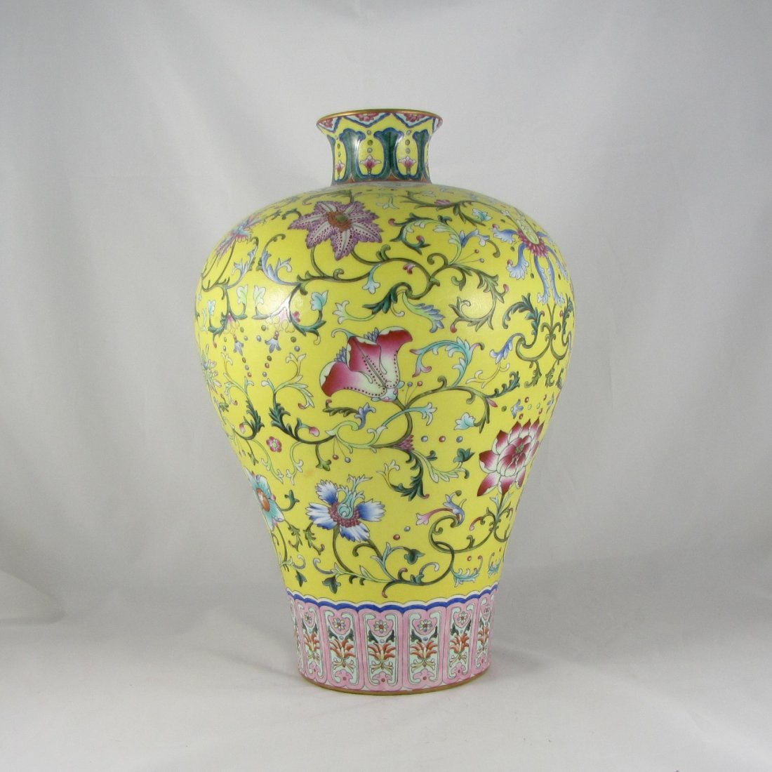 Chinese Qing Dynasty Famille Rose Vase (1 of 3)