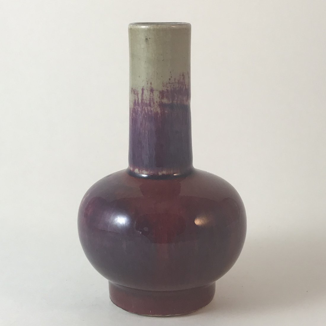 Chinese Qing Dynasty Red Vase (1 of 8)