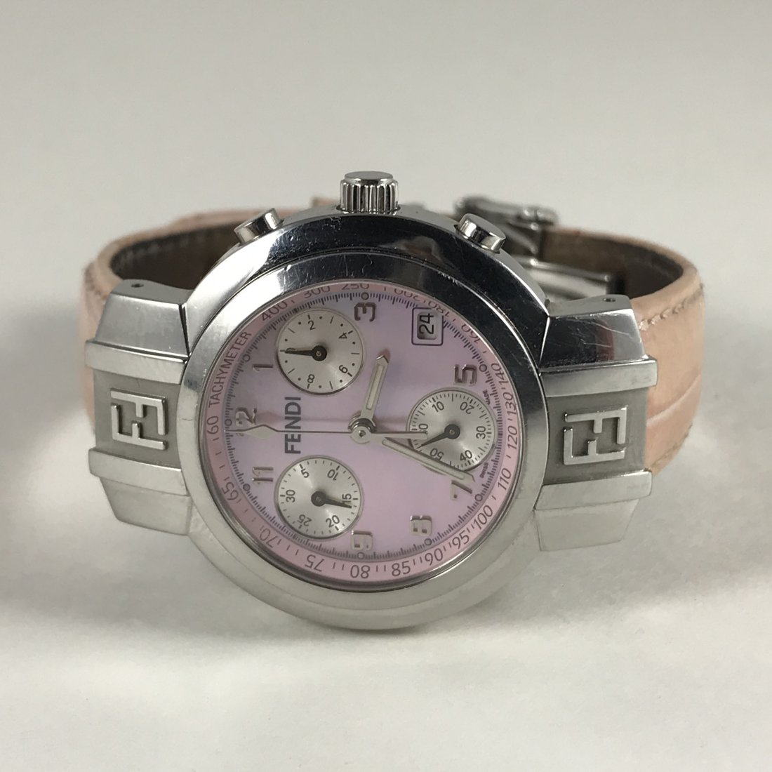 FENDI 4500L WATCH (1 of 10)