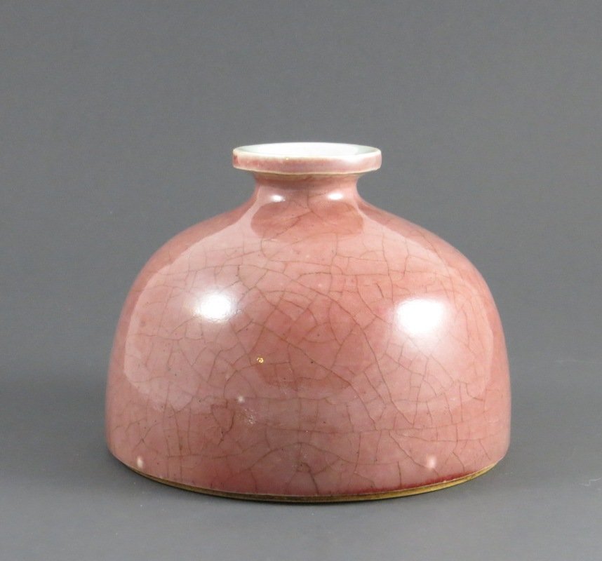 Chinese Qing Dynasty Porcelain Brush Washer: Chinese Qing Dynasty Porcelain Brush Washer,copper red color, with bulbous body and mouth with a round lip, a round shoulder and belly and a flat, narrowed opening, concave base with small foot, doubl