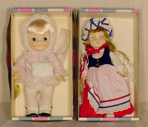 2 Effanbee Dolls: Patriotic & Half Pint NR: 2 Effanbee dolls: Punkin Patriotic girl, 11" T; # 6272 Platinum Half Pint, 11" (In original boxes.)