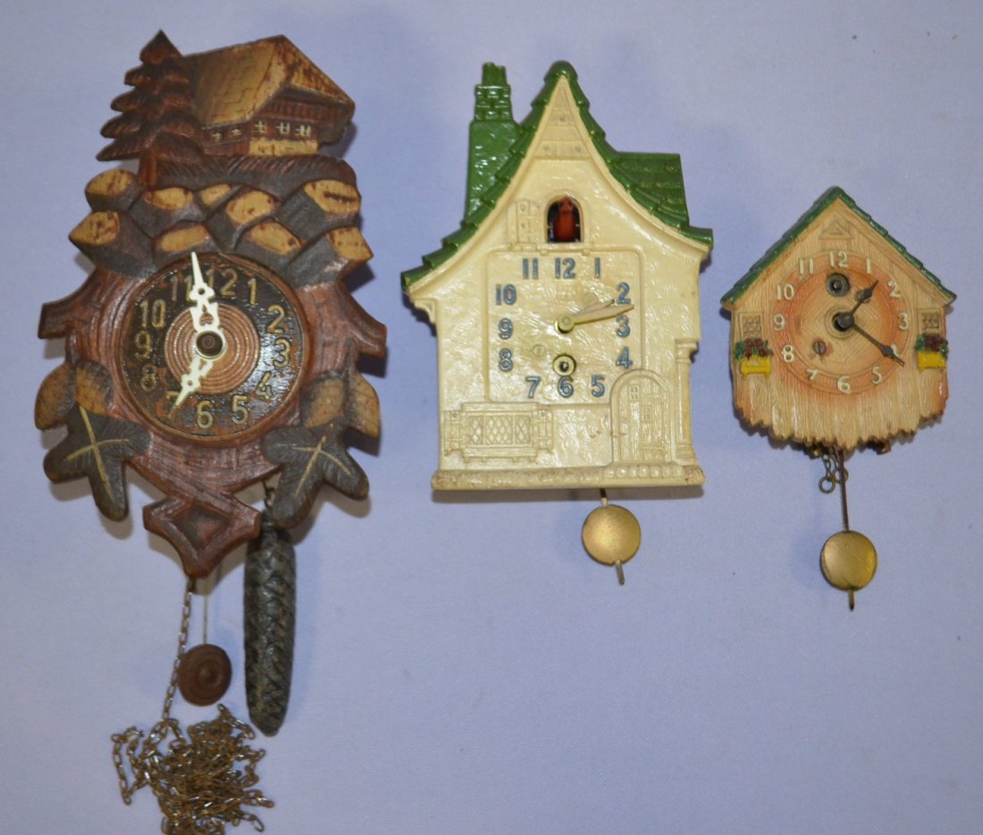 2 Vintage Pendulette Clocks & Black Forest (1 of 4)