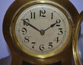 Metal Disk Pendulum Shelf Clock