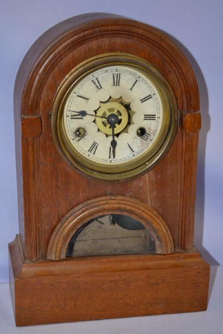 Veneer Round Top Shelf Clock