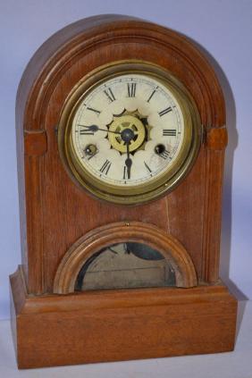 Veneer Round Top Shelf Clock