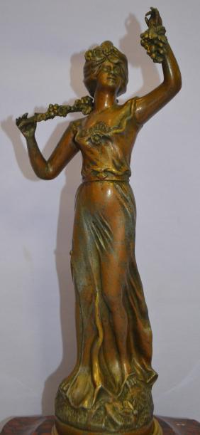 French Rucho “Les Raisins” Statue Clock