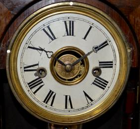 Seth Thomas W.W. Pillar & Scroll Clock