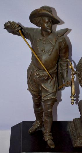Ans. Don Caesar & Don Juan Statue Clock