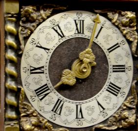 2 Weight Zaandam Wall Clock
