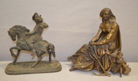 2 Clock Statues