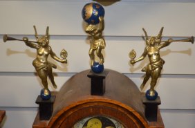 Vintage Dutch Hood Style Clock