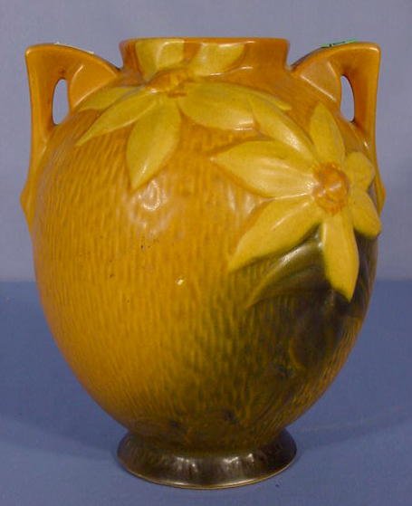 Roseville Pottery Clematis Vase 107-8