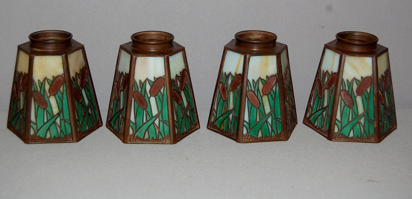 4- 6 Panel Painted slag Glass with metal Cat tail: 4- 6 Panel Painted slag Glass with metal Cat tail overlay lamp shades: Not antique, Modern stamped Handel 5"t