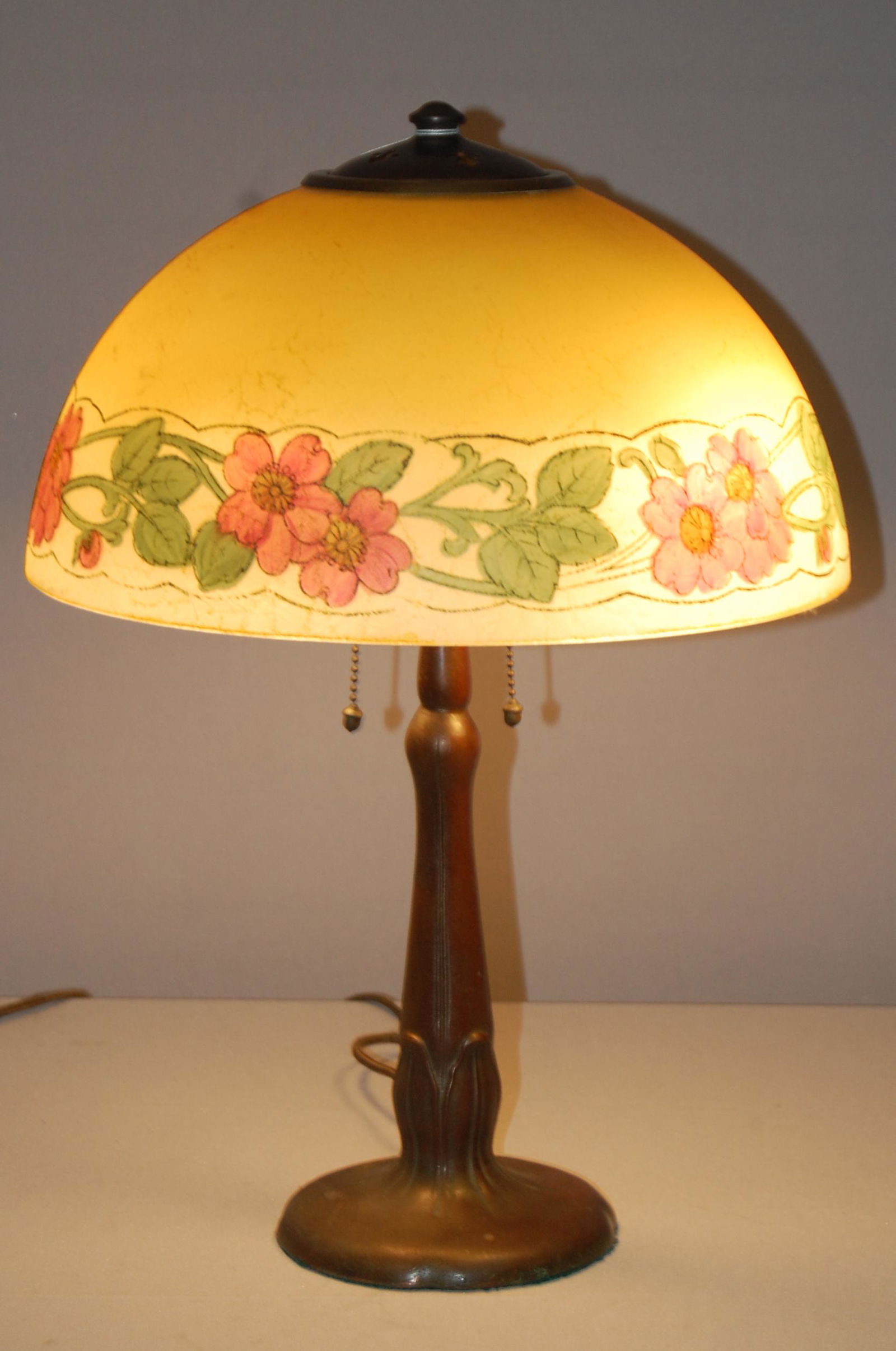 Signed Handel Reverse & Obverse Table Lamp (1 of 10)