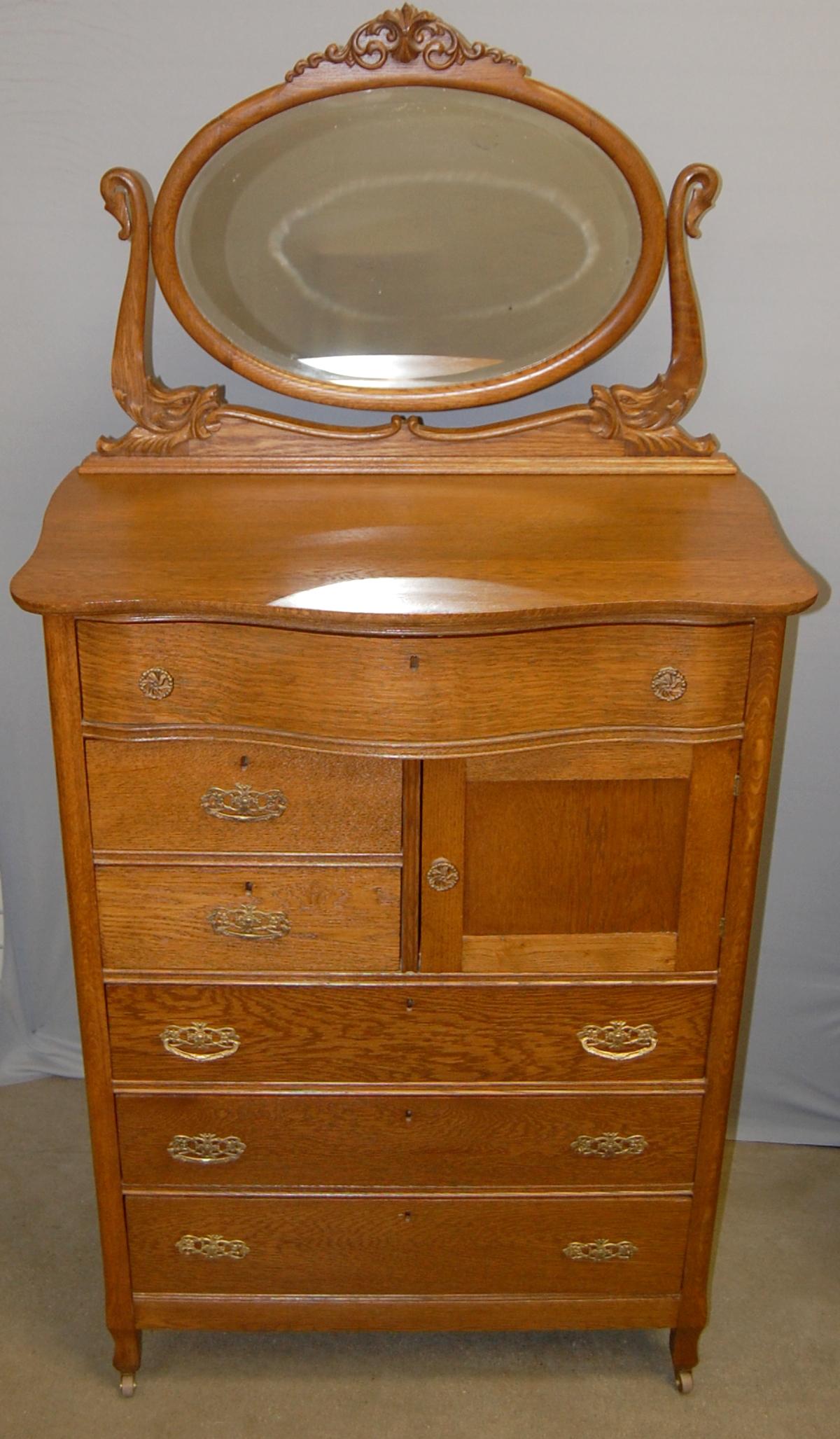 Oak Highboy Dresser W Hat Box Dec 15 2019 Tom Harris
