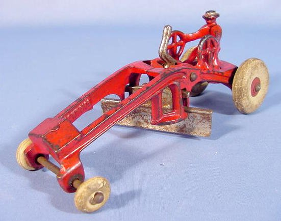 Kenton Cast Iron Toy Road Grader, 7 1/2"