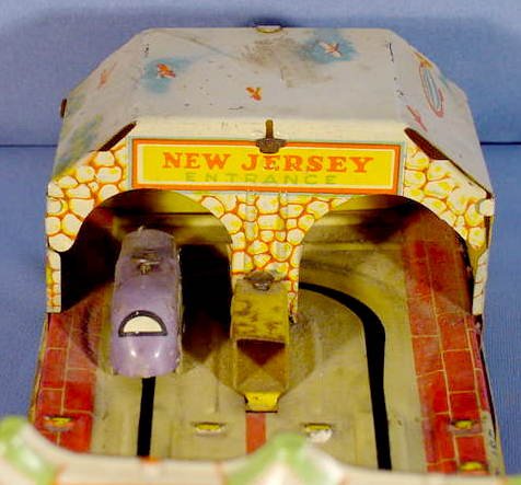 Unique Art Tin Windup Lincoln Tunnel Toy - 3