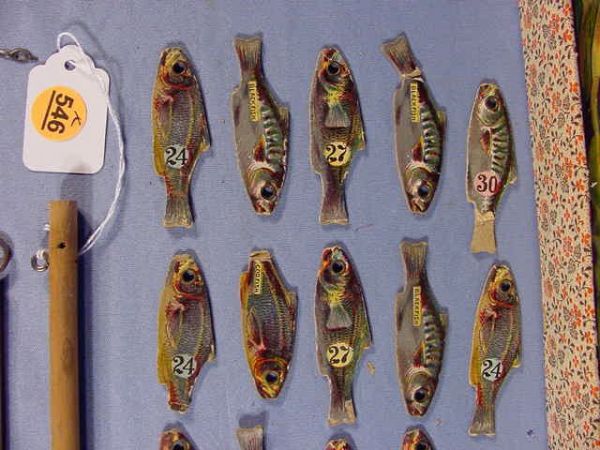 1890 Mcloughlin Brothers Fish Pond Game w/Box - 8
