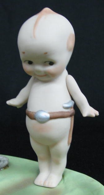 1990 Kewpiesta Bonniebrook Centerpiece - 5