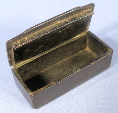 Group of 3 Snuff Boxes: Paper Mache & Horn - 3