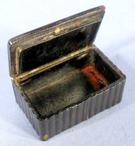 Group of 3 Snuff Boxes: Paper Mache & Horn - 7
