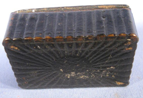 Group of 3 Snuff Boxes: Paper Mache & Horn - 8