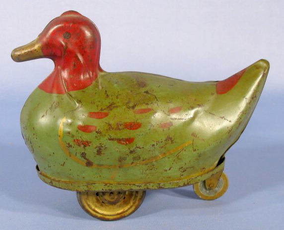 Metal Painted Pull Toy in Duck Shape