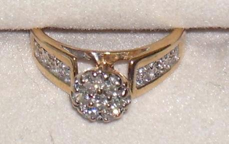 Multi-Diamond Floral Shaped Dinner Ring - 2