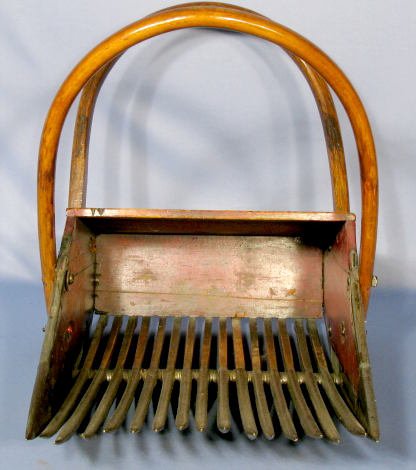 Wood & Metal Cranberry Picker - 2