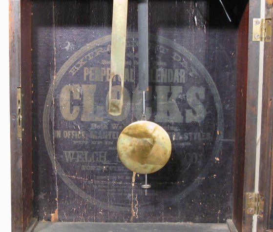 Welch Round Head Regulator No.4 Clock - 4