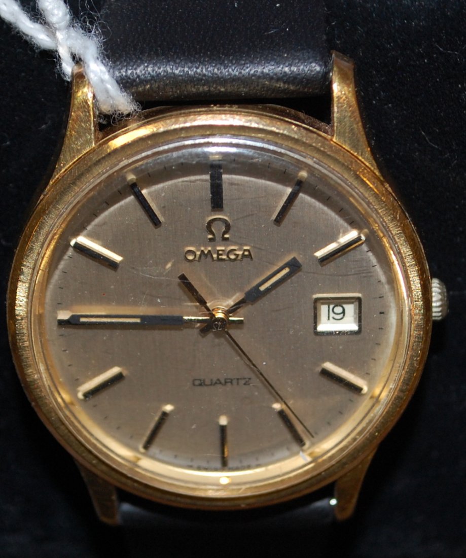 Omega Quarts Presentation Wrist Watch: Omega Quarts Presentation Wrist Watch. Omega 1342 movement w/ 7J in gold plated case w/ SS back; Front of case has minor scratches, back around snap on back has some corrosion/scratches; Nice date, di