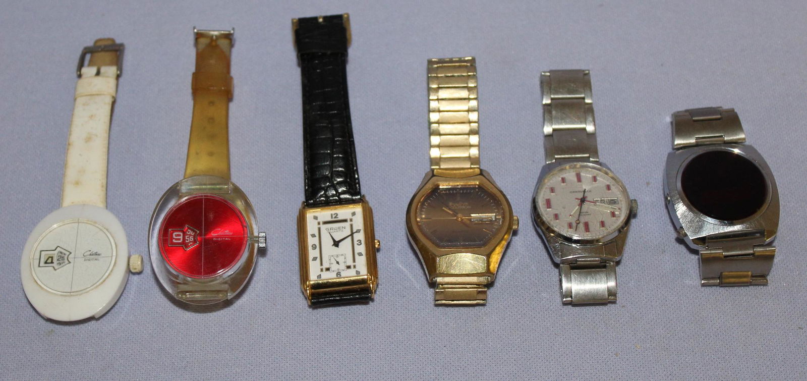Lot of 6 Vintage Wrist Watches (1 of 4)