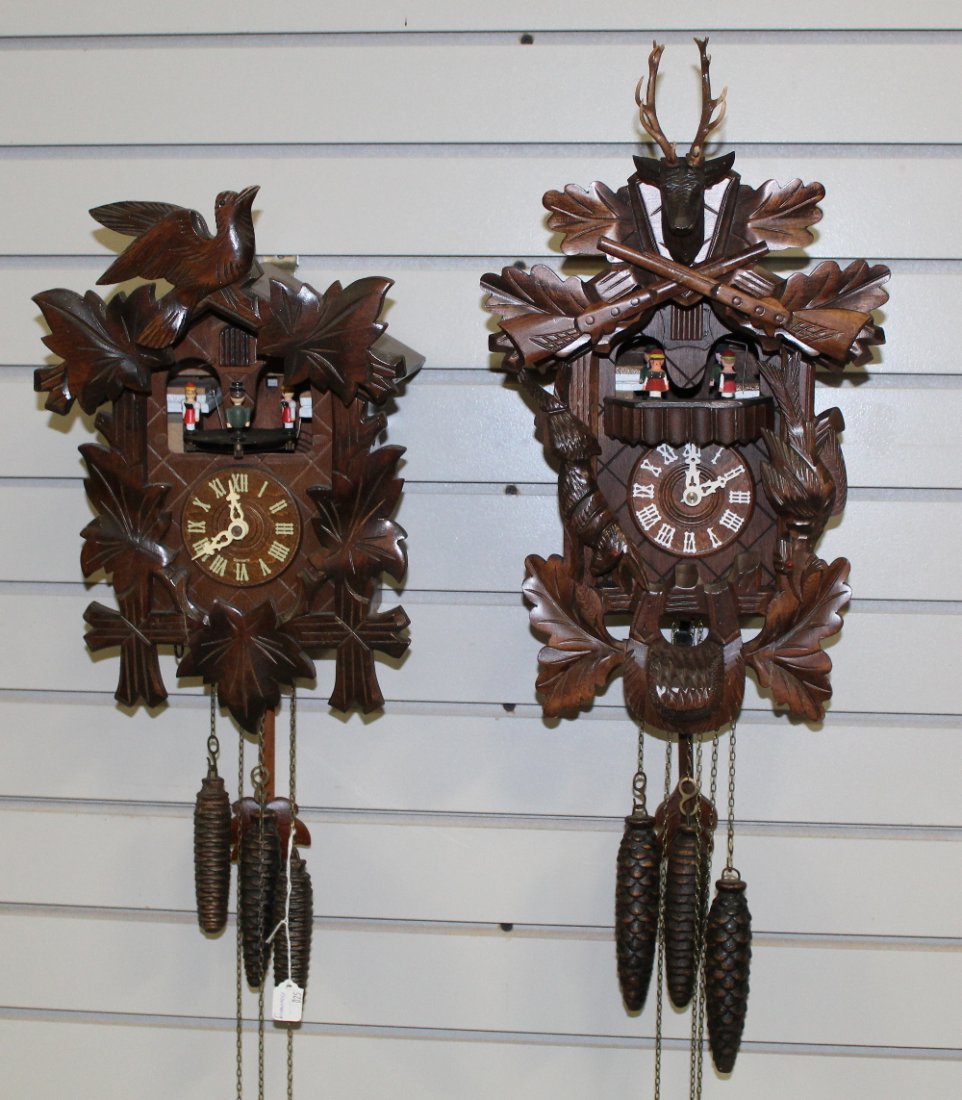 2 Cuckoo Wall Clocks: 2 Cuckoo Wall Clocks