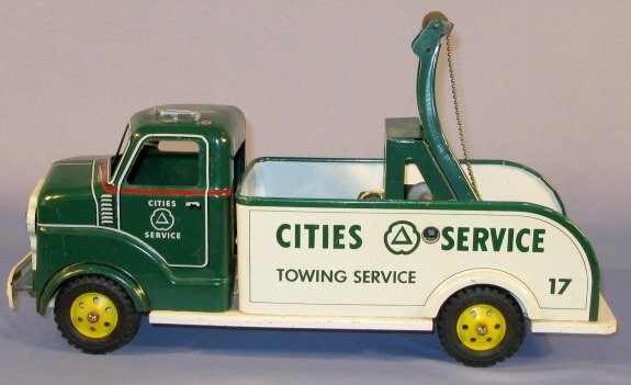 Marx Toy Cities Service Towing Service Wrecker: Marx Cities Service Towing Service Wrecker: steel toy truck with extras in tool box and spare tire. 7" t x 17" l All items sell As Is, Where Is, no guarantees of any kind. We accept Mastercard & Visa,