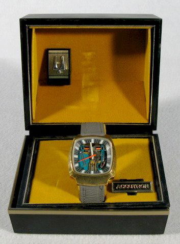 Bulova Accutron 214 Spaceview Wrist Watch in Box: Bulova Accutron 214 Spaceview Wrist Watch in Box: number 432828. G.E.P. and stainless steel in original box. These are estate watches that have been stored for up to 30 years; we found them in drawers