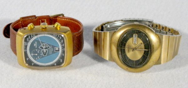 Seiko DX 17J & Swiss Waltham Wrist Watches: Seiko DX 17J & Swiss Waltham Wrist Watches: 1.) The Seiko DX 17J has oval gold and black face with day and date at the 3. 2.) The Swiss Waltham automatic chronograph has fancy blue toned face with one