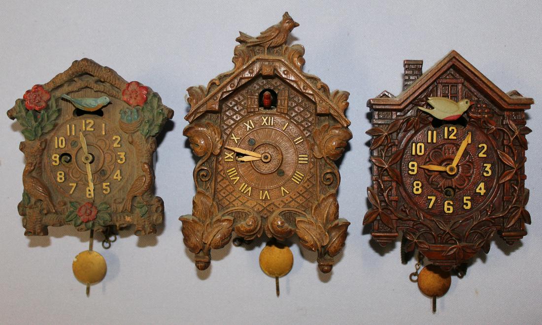 Lot of 3 Pendulettes 2 Keeble 1 Lux Wall Clock (1 of 7)