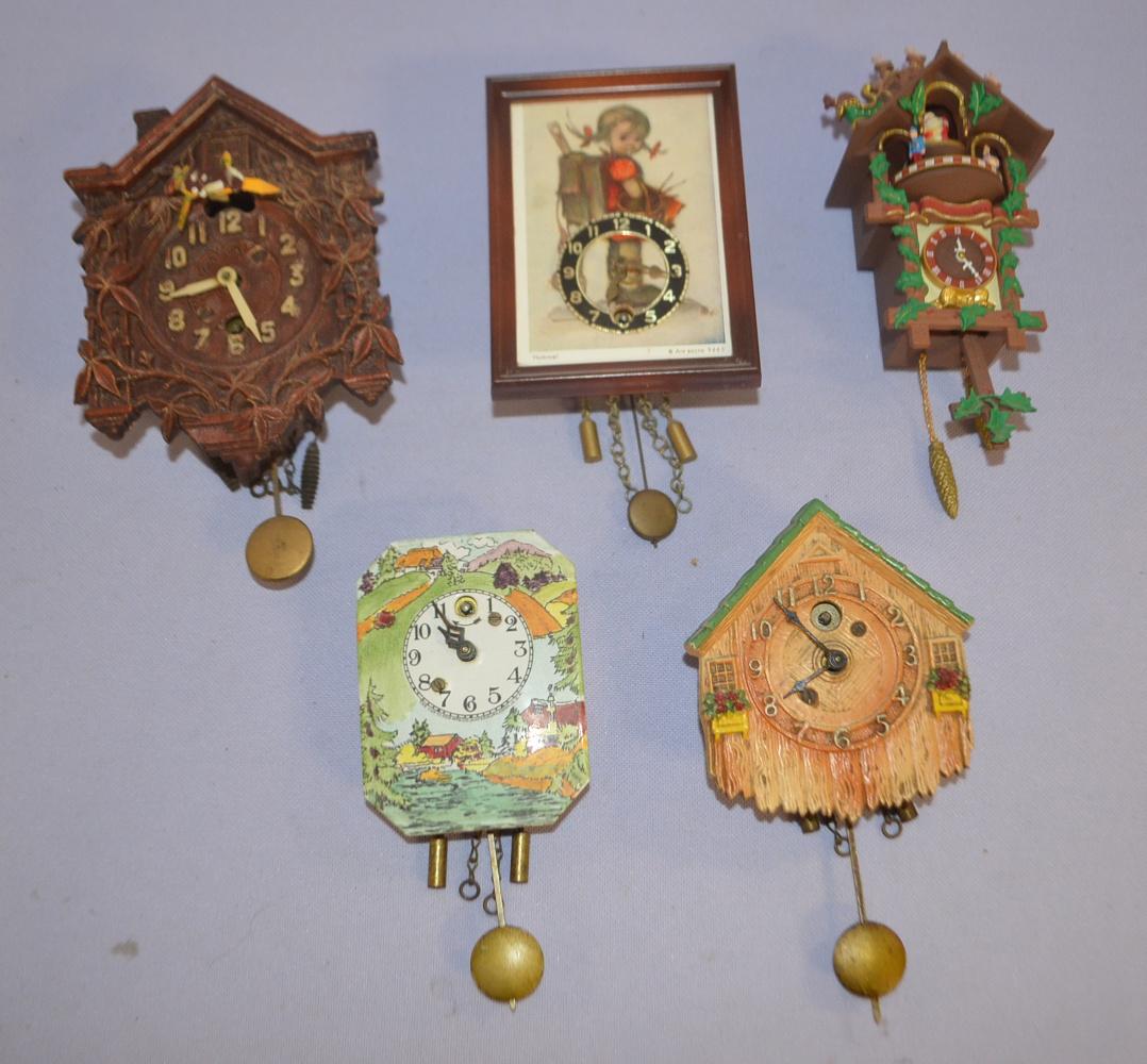 Lot of 5 Pendulette Wall Clocks (1 of 8)
