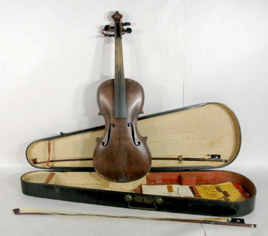 Unmarked Violin in Wooden Case: Unmarked Violin in Wooden Case: 2 bows As Is All items sell As Is, Where Is, no guarantees of any kind. We accept Mastercard & Visa, no paypal, no personal checks, no money orders, no wire transfers. 