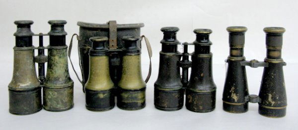 4 French Mfg Civil War Field Glasses: 4 French Mfg Civil War Field Glasses: Lemaire Fabt. Paris, one in case (Leather gone off of glasses, as is) 6 1/2" closed All items sell As Is, Where Is, no guarantees of any kind. We accept Mastercar