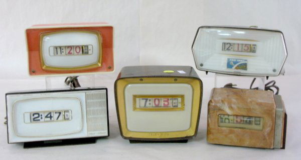 5 Vintage Plastic Digital Television Style Clocks: 5 Vintage Plastic Digital Television Style Clocks: 1.) Pennwood Numechron Model 765 digital clock; TELE-Vision on lower front side. Not running at this time. (Crack by screw hole on the same side.) 4"