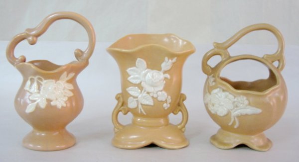 3pcs Weller Cameo Pottery, Baskets & Vase: 3pcs Weller Cameo Pottery: 1.) Cameo handled basket; incised mark, 7 1/4". 2.) Cameo handled flared basket; incised mark, 8". 3.) Cameo double handled vase; incised mark, 6 1/2". No condition problems