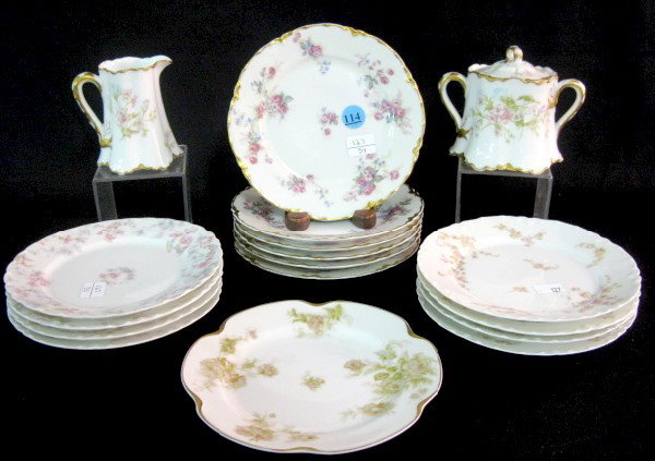 17pcs Misc. Haviland Dinnerware: 17pcs Misc. Haviland Dinnerware: 1 creamer; 1 sugar; 4 bread and butters; 6 bread and butters; 4 bread and butters; 1 bread and butter. (In used condition.) All items sell As Is, Where Is, no guarante