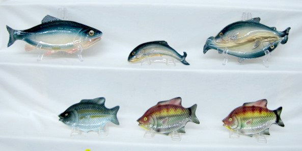 6 Ceramic Fish Shaped Dishes: 6 Ceramic Fish Shaped Dishes: 1.) by Brad Keller, 12 3/4". 2.) Double fish dish, 11 3/4". 3.) Slightly curved, 7 3/4". 4.) By Japanese Co. Ucagco, 7". 5.) By Ucagco, 7". First 3 listed are U.S. made.