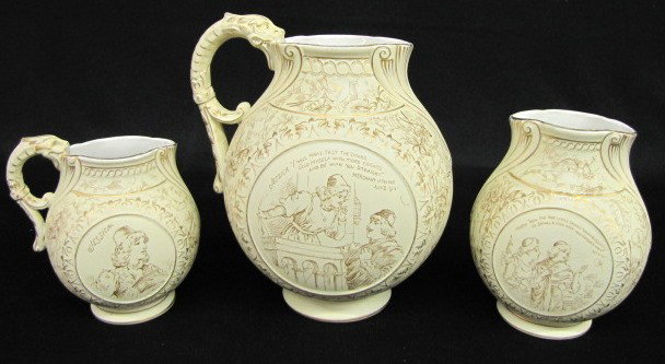 3 Unmarked Royal Worcester Shakespeare Jugs: Unmarked Royal Worcester Shakespeare Jugs: possibly 3 pieces to a chamber set; unmarked; Merchant of Venice Lines and decoration. Small jug has Jessica and Portia; medium and large jug have lines from