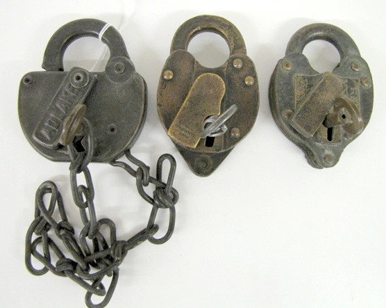 3 Railroad Padlocks: B&O, KCS Ry, CB&ORR: 3 Railroad Padlocks: 1.) Stamped B&O L Stat. R&E MGC. Co.; key stamped B&O L Sta & Slaymaker; does not unlock. 2.) Stamped KC Sry PAOW NYC Trademark; key stamped K.C.S. Ry Co. & 16892; locks and unloc