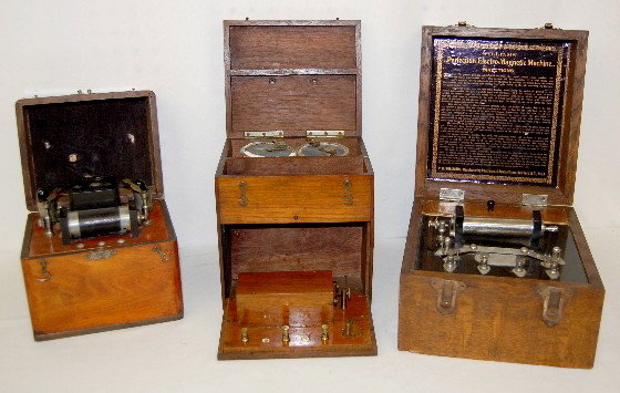 2 Dry Cell Battery Cases & More, New York: 2 Dry Cell Battery Cases & More: 1.) Electro Magnetic Machine by Williams of New York; in an oak w/interior label; 6 1/8" T x 8" x 8 3/4". 2.) & 3.) Battery cases w/a few attachments in mahogany cases