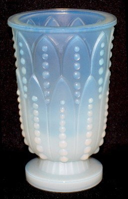 Sabino Art Glass "Pearls" Vase: Sabino Art Glass "Pearls" Vase: incised Sabino, Paris. No condition problems. 7 1/8".