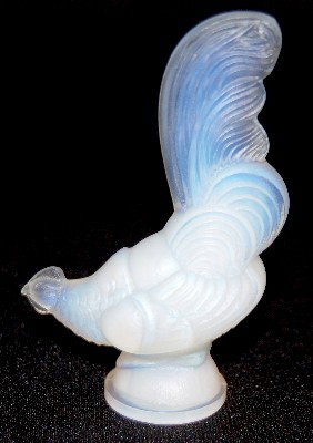 Sabino Art Glass Small "Rooster" Statue: Sabino Art Glass Small "Rooster" Statue: incised Sabino France on bottom. No condition problems. 3".